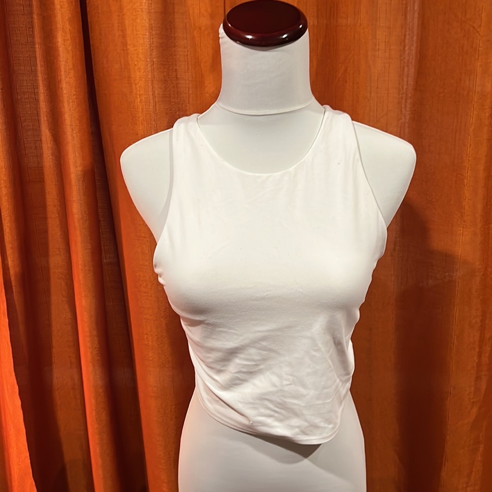Athleta white conscious crop M